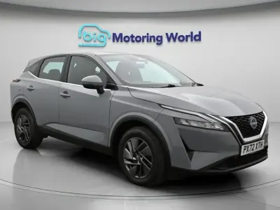 Used Nissan Qashqai Acenta Premium 158 HP (116 kW) 2022 Grey SUV