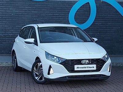 Used Hyundai i20 SE 100 HP (73 kW) 2022 White Hatchback