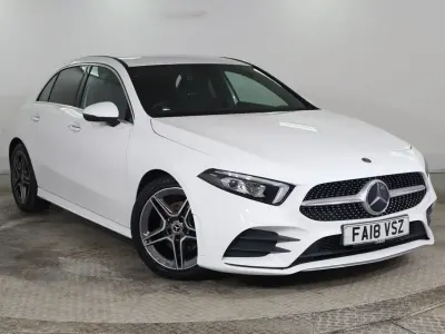 Begagnad Mercedes A200 AMG Line Premium 2018 Vit Halvkombi