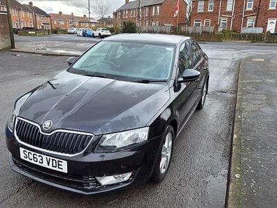 Used Skoda Octavia SE 105 HP (77 kW) 2014 Black Hatchback