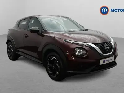 Used Nissan Juke N-Connecta 114 HP (83 kW) 2023 Red SUV