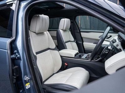 Second-hand Land Rover Range Rover Velar HSE Dynamic 404 CP (297 kW) 2022 Albastru SUV