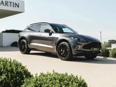 Used Aston Martin DBX 550 HP (404 kW) 2020 Grey SUV