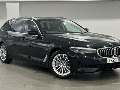 Begagnad BMW 530e Comfort Edition 288 HK (211 kW) 2023 Svart Kombi