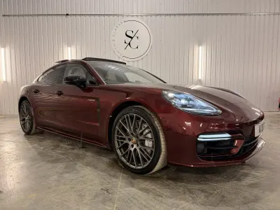 Used Porsche Panamera Platinum Edition 456 HP (335 kW) 2023 Red Hatchback
