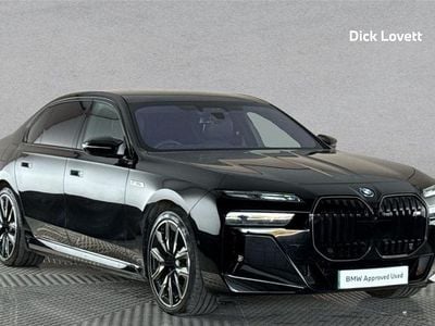 BMW i7