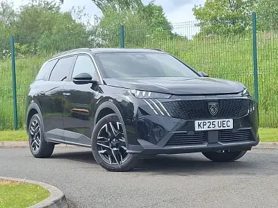Second-hand Peugeot 5008 GTi 136 CP (100 kW) 2025 Negru SUV