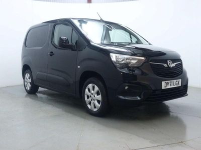 Used Vauxhall Combo Edition 100 HP (73 kW) 2021 Black MPV