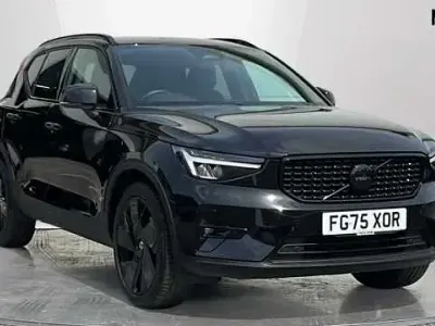 Used Volvo XC40 Plus 161 HP (118 kW) 2025 Black SUV