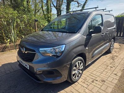 Usado Vauxhall Combo Sportive 75 CV (55 kW) 2019 Gris Monovolumen