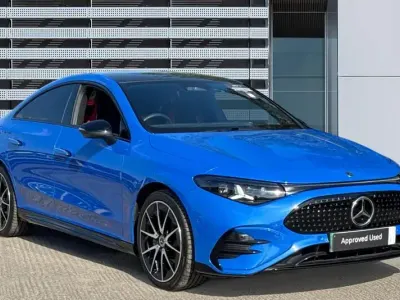Begagnad Mercedes CLA 250+ AMG line 200 kW (272 HK) 2025 Blå Sedan