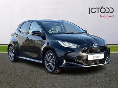 Black Used 2022 Toyota Yaris Hybrid Hatchback | £19,000 (Fair price)