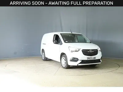 Used Vauxhall Combo 100 HP (73 kW) 2023 White MPV