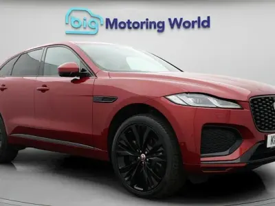 Used Jaguar F-Pace R-Dynamic 204 HP (150 kW) 2021 Red SUV