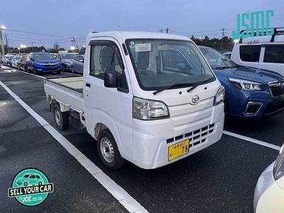 White Used 2015 Daihatsu Hijet MPV | £9,750