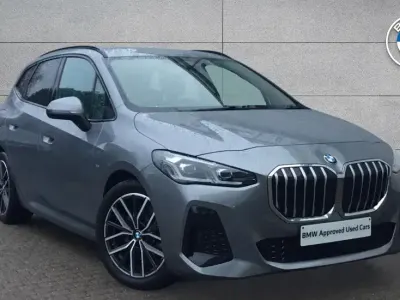 Begagnad BMW 223 Active Tourer M Sport 215 HK (158 kW) 2022 Grå Minibuss