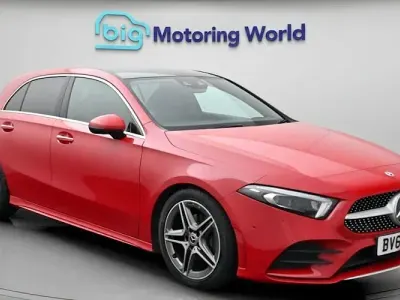 Begagnad Mercedes A200 AMG Line Premium Plus 163 HK (119 kW) 2021 Halvkombi
