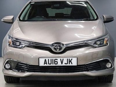 Used Toyota Auris 116 HP (85 kW) 2017 Hatchback