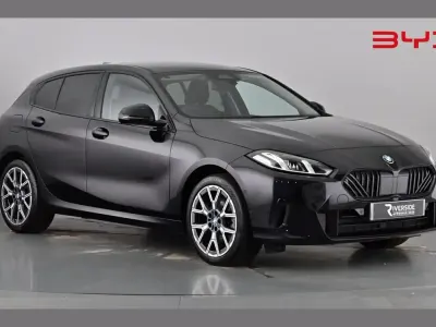 Usado BMW 120 Sport Line 170 CV (125 kW) 2025 Negro Utilitario