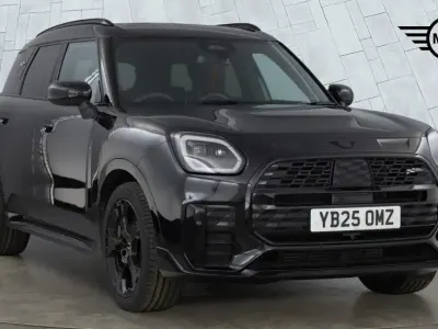 Używany Mini Countryman 168 KM (123 kW) 2025 Czarny SUV