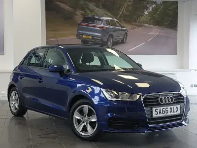 Used Audi A1 Design 116 HP (85 kW) 2016 Blue Hatchback