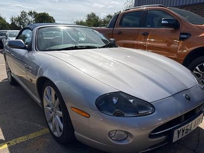Jaguar XK8