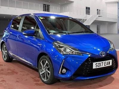 Used Toyota Yaris Hybrid 100 HP (73 kW) 2017