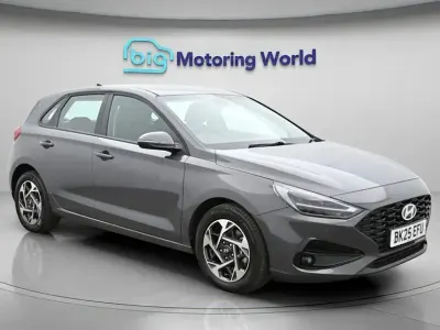 Second-hand Hyundai i30 Advanced 140 CP (102 kW) 2025 Gri Hatchback