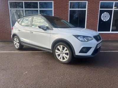 Used Seat Arona SE Technology 95 HP (69 kW) 2019 White SUV