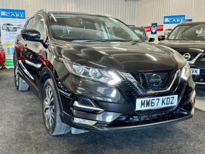 Used Nissan Qashqai N-Connecta 110 HP (80 kW) 2017 Black SUV