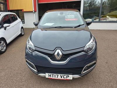 Second-hand Renault Captur Signature 110 CP (80 kW) 2017 Albastru SUV