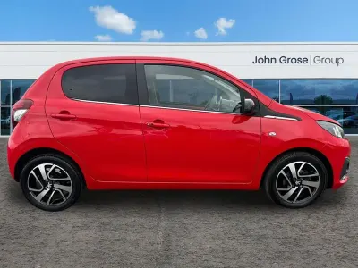 Used Peugeot 108 Allure 71 HP (52 kW) 2020 Red Hatchback