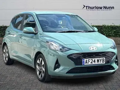 Używany Hyundai i10 Advanced 67 KM (49 kW) 2024 Zielony Hatchback