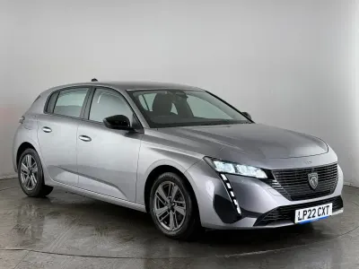 Gebraucht Peugeot 308 Active Premium 131 PS (96 kW) 2022 Grau Kleinwagen