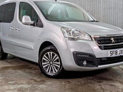 Used Peugeot TePee Active 99 HP (72 kW) 2018 Estate
