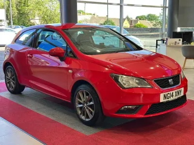 Usado Seat Ibiza I-Tech 105 CV (77 kW) 2014 Rojo Coupe