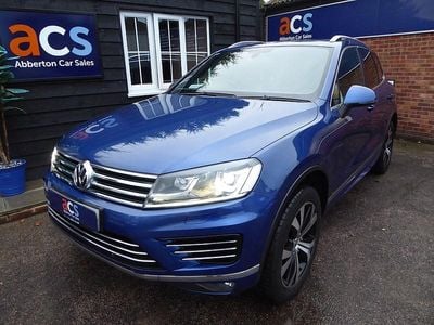 Blue Used 2015 VW Touareg R-line SUV | £15,995 (Fair price)