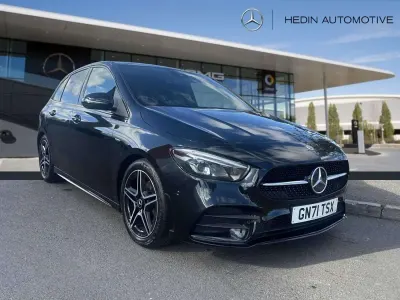 Begagnad Mercedes B200 Executive 163 HK (119 kW) 2021 Svart Minibuss