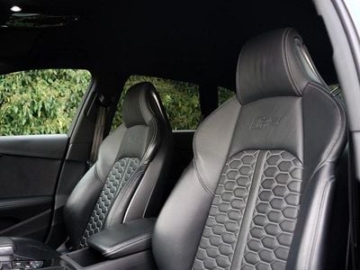 Used Audi RS4 Comfort 450 HP (330 kW) 2022 Blue Estate