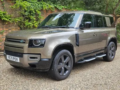 Używany Land Rover Defender HSE Dynamic 2021 Brązowy SUV