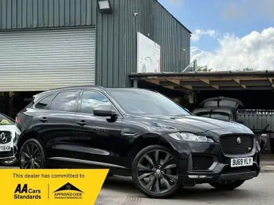 Used Jaguar F-Pace S 300 HP (220 kW) 2019 Black SUV