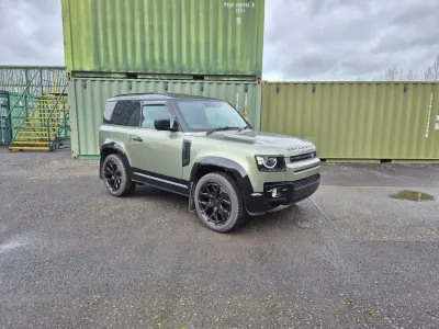 Usado Land Rover Defender 2021 Verde SUV