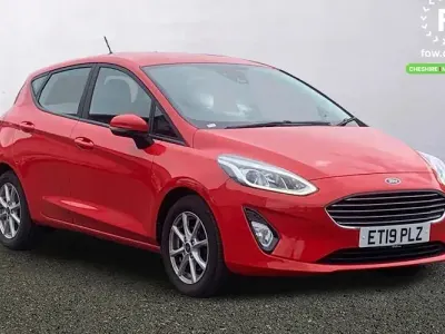 Used Ford Fiesta Zetec 101 HP (74 kW) 2019 Red Hatchback