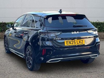 Używany Kia Ceed GT-Line 138 KM (101 kW) 2025 Czarny Hatchback