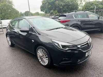 Used Vauxhall Astra Elite 150 HP (110 kW) 2019 Black Hatchback