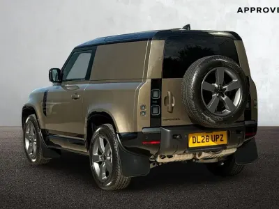 New Land Rover Defender HSE Dynamic 350 HP (257 kW) 2026 Brown SUV