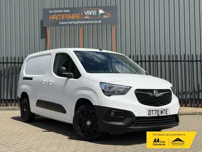 Used Vauxhall Combo Edition 130 HP (95 kW) 2021 White MPV