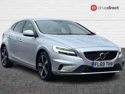 Used Volvo V40 R-Design 122 HP (89 kW) 2019 Silver Hatchback