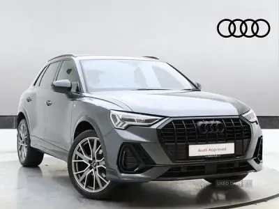Używany Audi Q3 Black Edition 150 KM (110 kW) 2025 Szary SUV