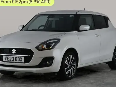 Begagnad Suzuki Swift SZ5 83 HK (61 kW) 2023 Vit Halvkombi
